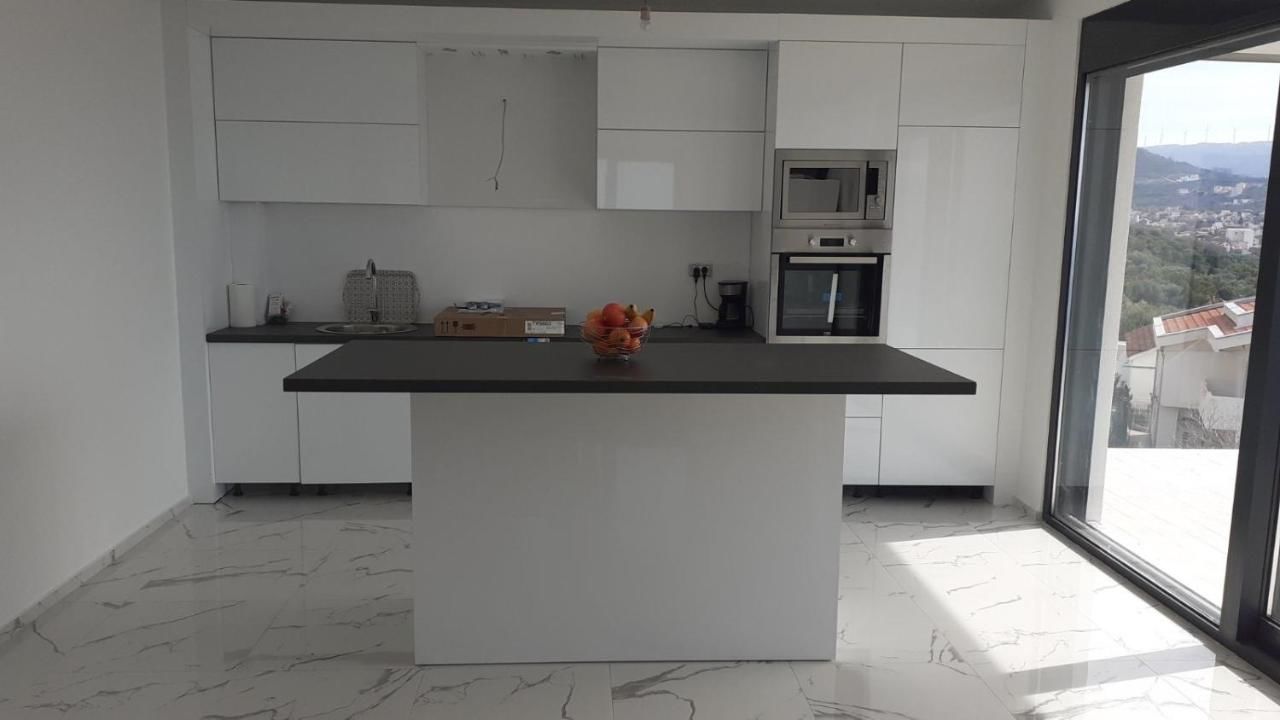 Апартаменты Lejla Apartmani Добра-Вода-12