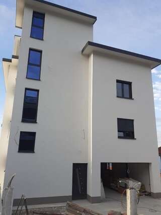Апартаменты Lejla Apartmani Добра-Вода Апартаменты с 3 спальнями-2